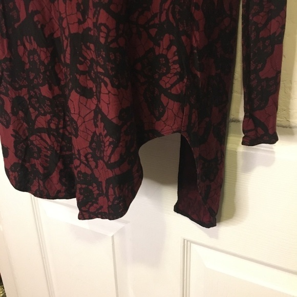 ARITZIA Wilfred La Riviere Burgundy Lace Print Top Shirt - Picture 6 of 8